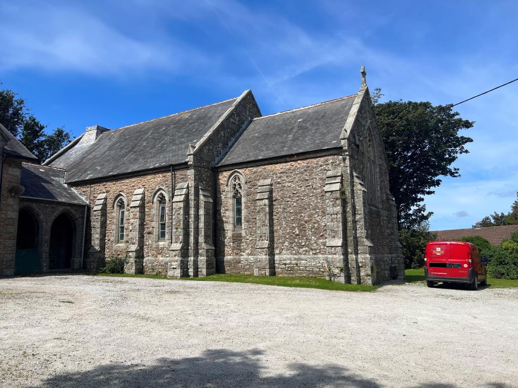 Lot: 135 - FORMER CHURCH WITH LAPSED PLANNING CONSENT FOR RESIDENTIAL DEVELOPMENT - Front elevation of church